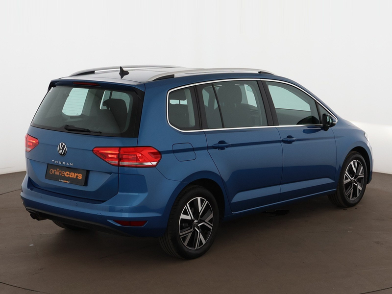 Volkswagen Touran 2.0 TDI Highline Aut LED SKY AHK RADAR NAV — photo 8
