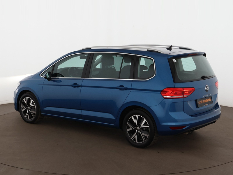 Volkswagen Touran 2.0 TDI Highline Aut LED SKY AHK RADAR NAV — photo 6