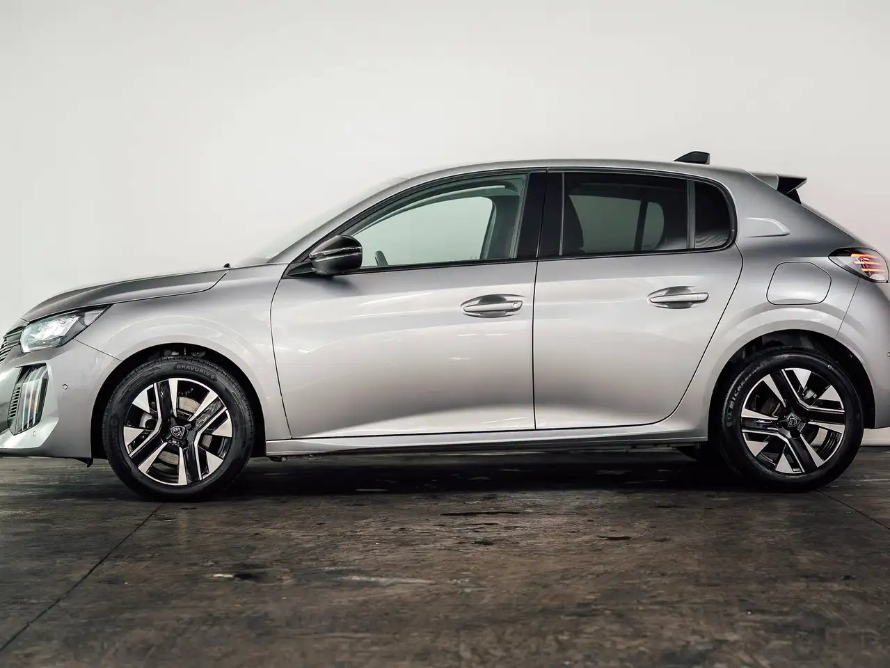 Peugeot 208 1.2 Turbo Allure, миниатюра 2