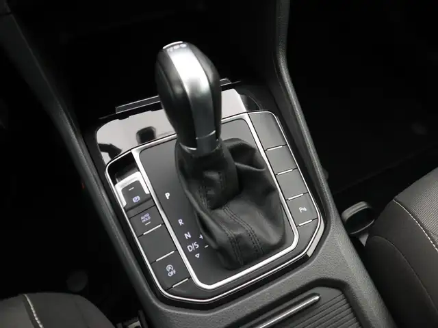 Volkswagen Golf Sportsvan view 27