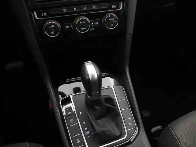 Volkswagen Golf Sportsvan view 14