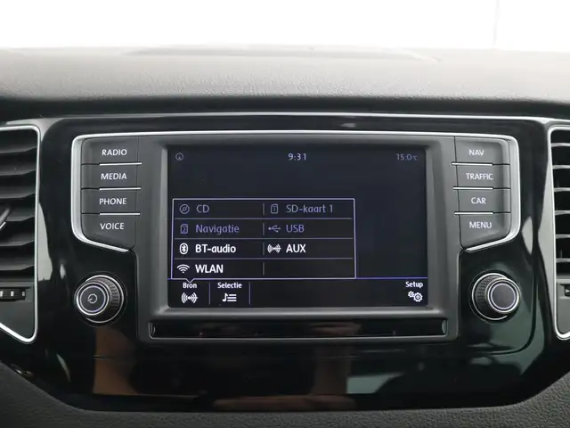 Volkswagen Golf Sportsvan view 24