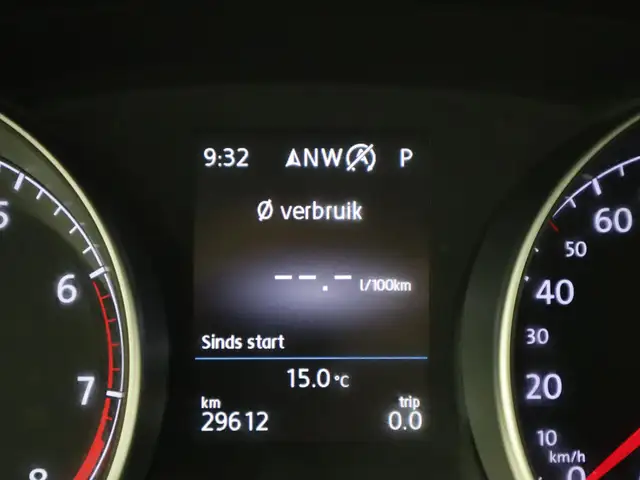 Volkswagen Golf Sportsvan view 29