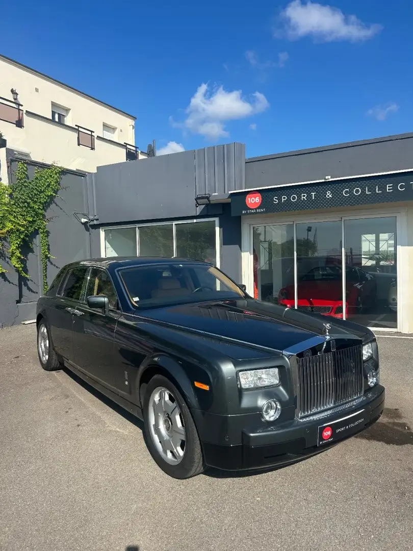 Rolls-Royce Phantom - 1