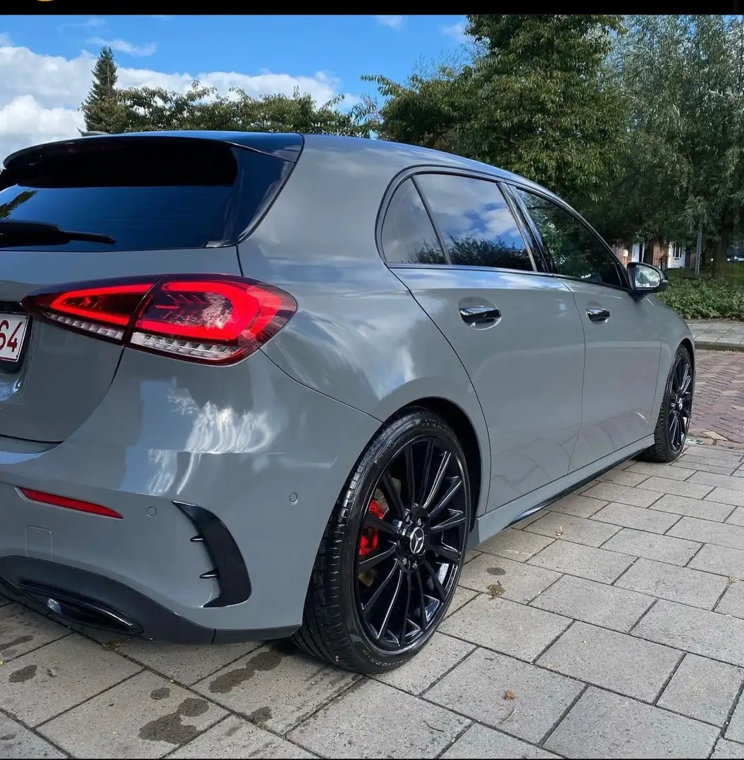 Mercedes-Benz A 180 AMG LINE Rouge - 2