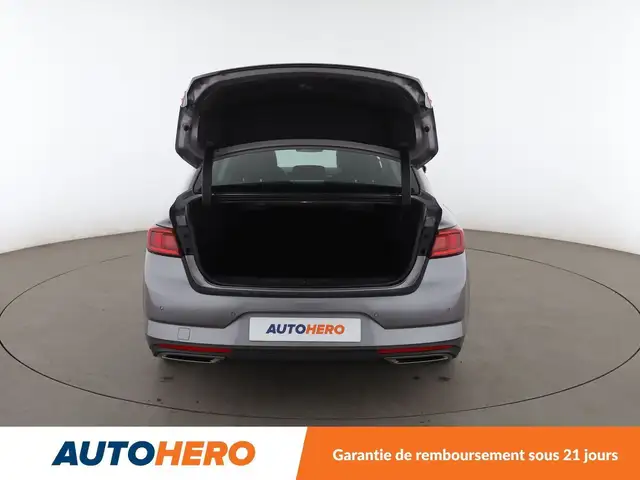 Renault Talisman view 16