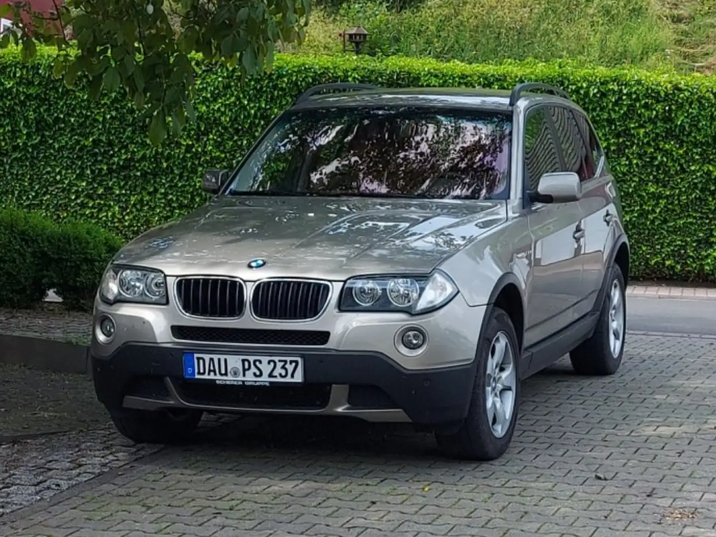 BMW X3 2.0d Bronz - 1