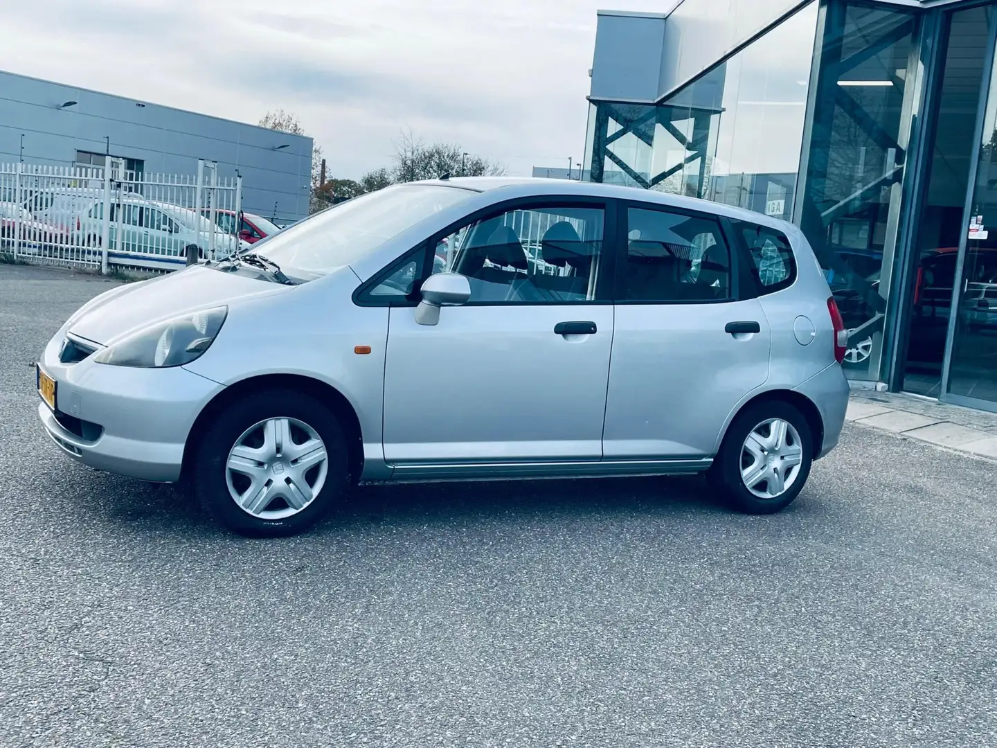 Honda Jazz 1.4 LS, Automaat, Airco, Nieuw APK, NAP Gris - 2