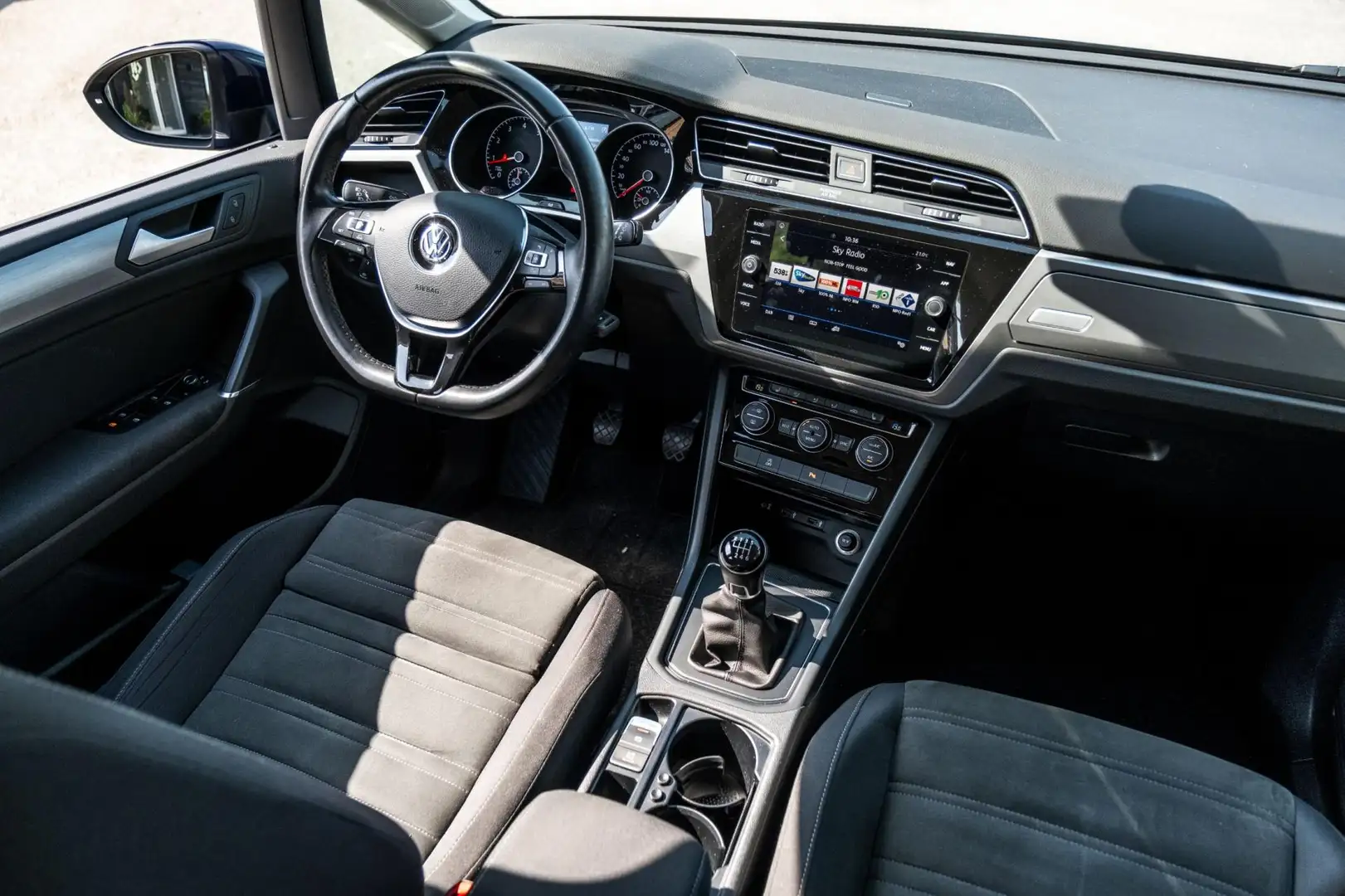 Volkswagen Touran 1.2 TSI Comfortline Trekhaak I Adaptieve Cruise Co Bleu - 2