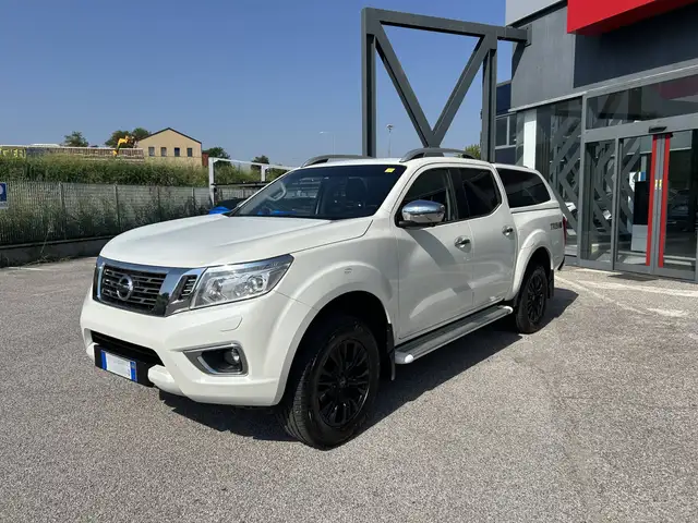 Nissan Navara 2.3 dCi 190cv Double Cab N-Trek 4WD 7AT