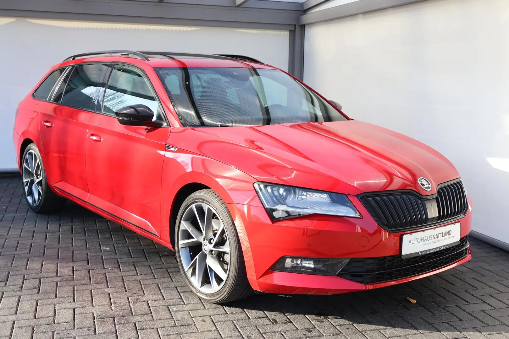 Skoda Superb Sportline 2.0 TSI RFK Pano Alcant. AHK Rouge - 2