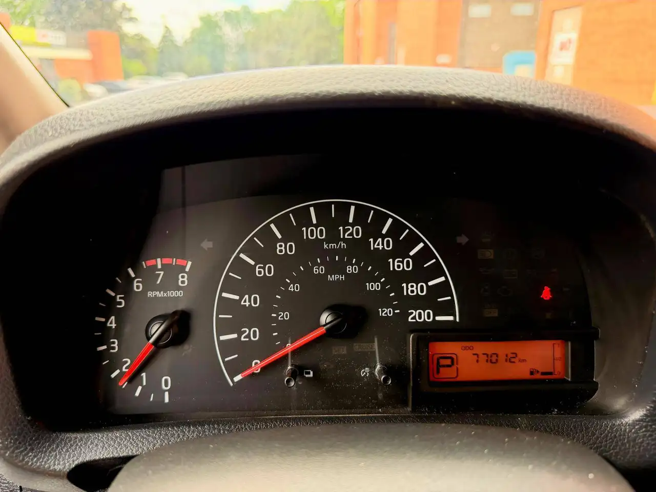 Nissan NV200 снимка Nissan NV200