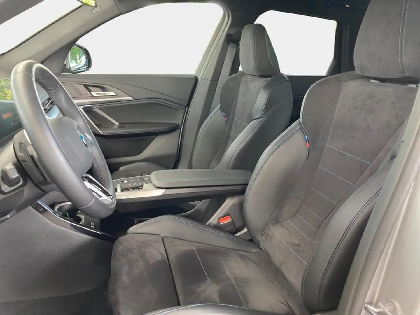 BMW X1 M Sport Silber - 2