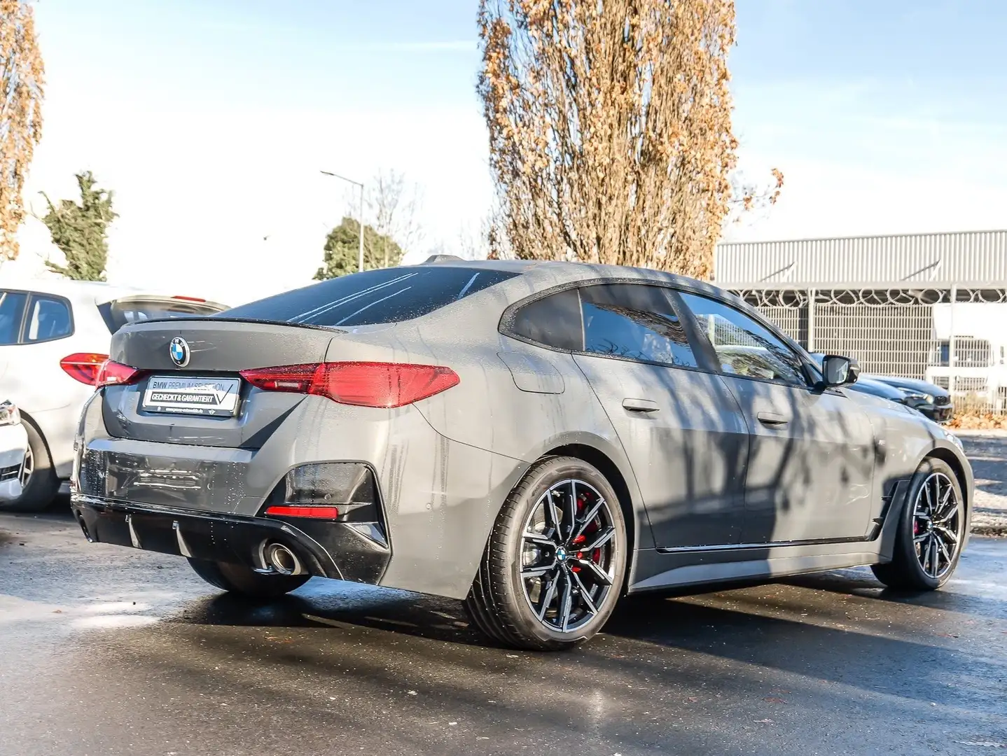 BMW 420 i Gran Coupé M Sport RFK NAVI LED Grau - 2