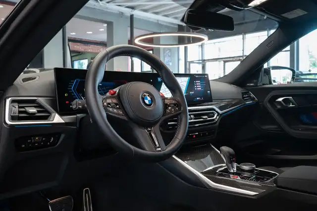 BMW M2 view 12