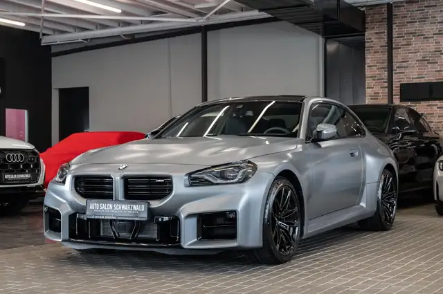 BMW M2 view 2