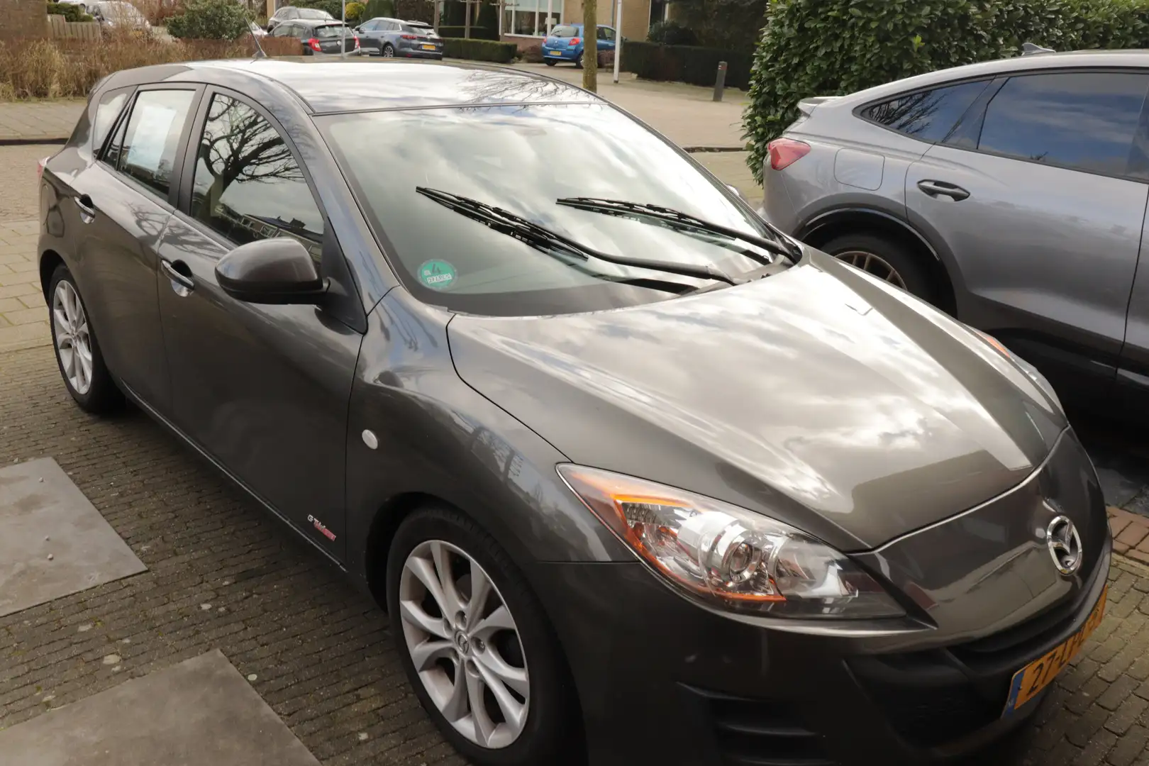 Mazda 3 1.6 GT-M Line Grijs - 2