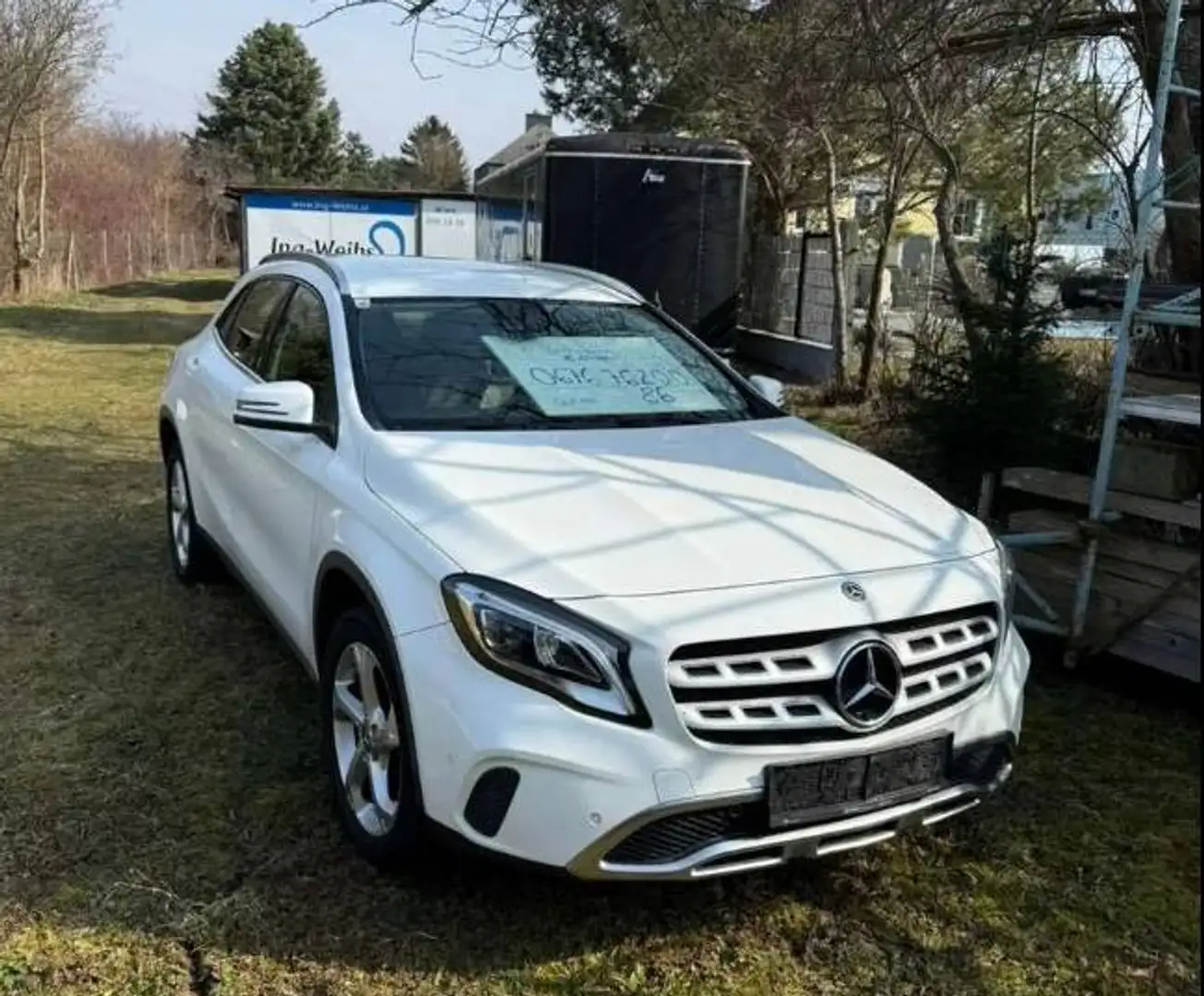 Mercedes-Benz GLA 180 GLA 180 Aut. Weiß - 1