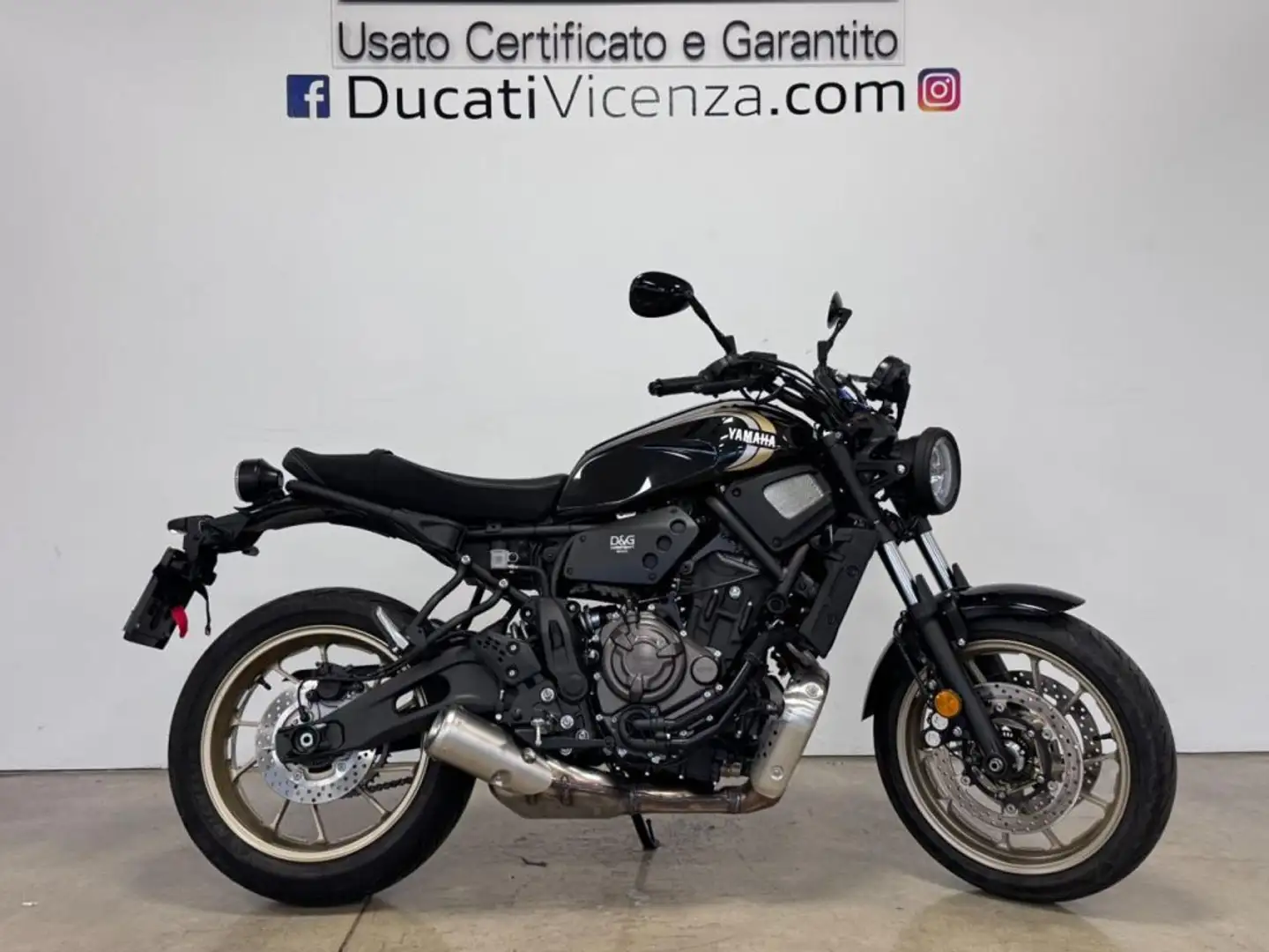 Yamaha XSR 700 BLACK Noir - 1
