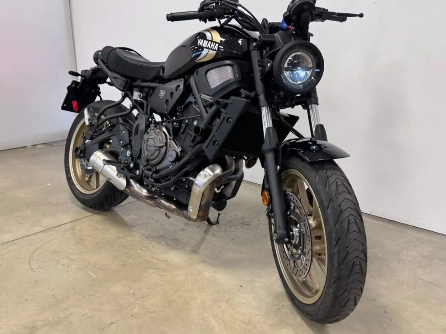 Yamaha XSR 700 BLACK Noir - 2