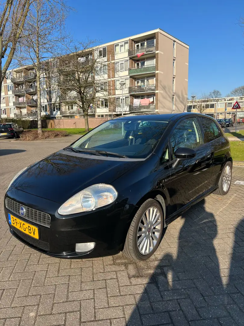 Fiat Punto 1.4-16V Sport Zwart - 1