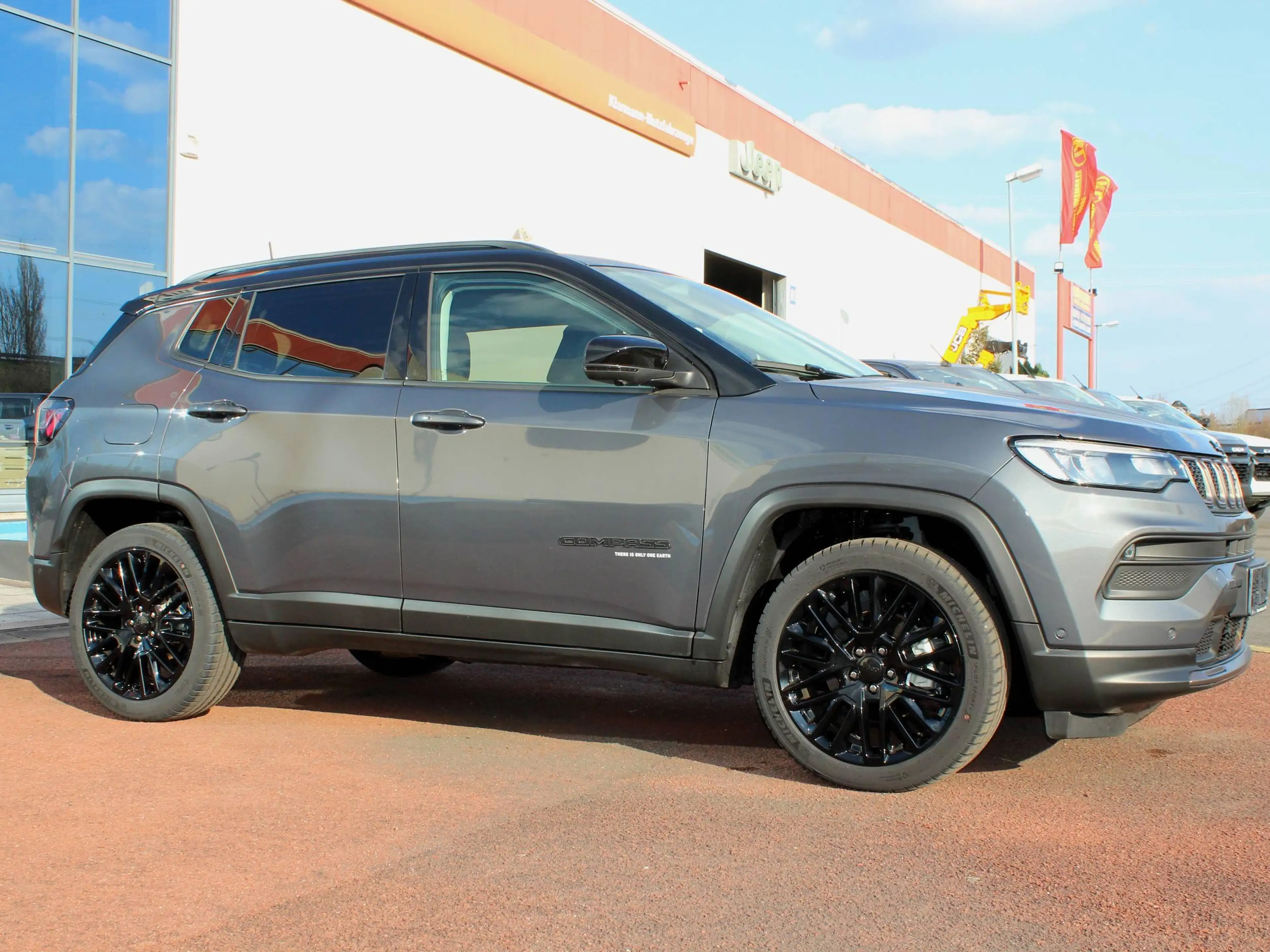 Jeep Compass Mild Hybrid 1.5 48V e-Hybrid /360°-Kamera/Navi — photo 4