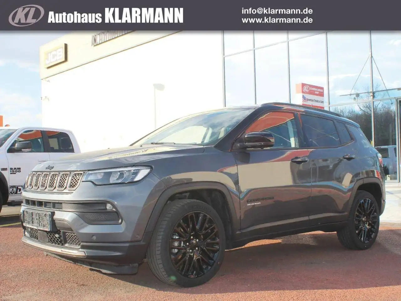 Jeep Compass Mild Hybrid 1.5 48V e-Hybrid /360°-Kamera/Navi — photo 1 of 25