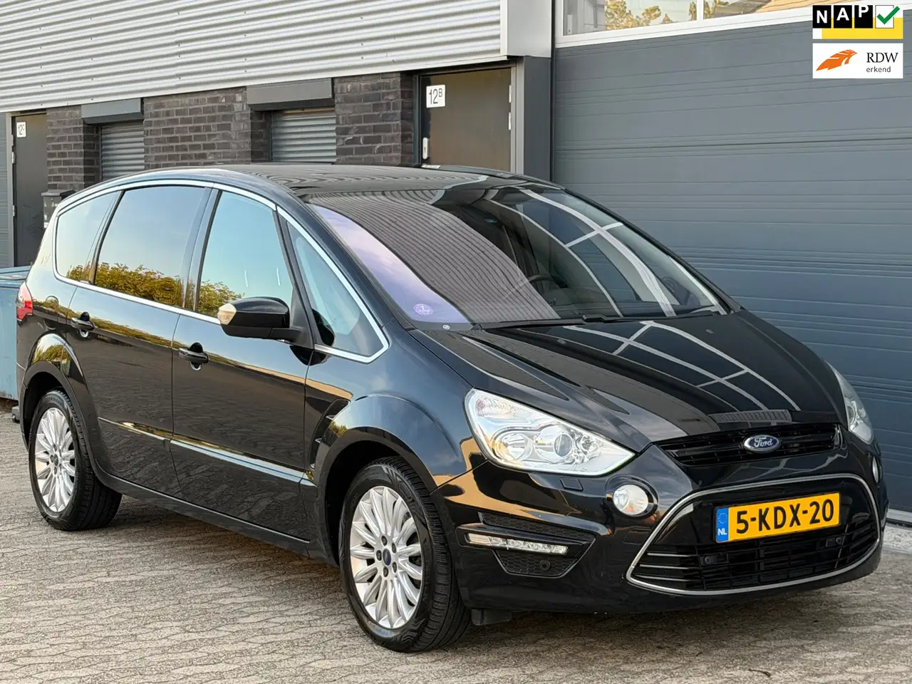 Ford S-Max