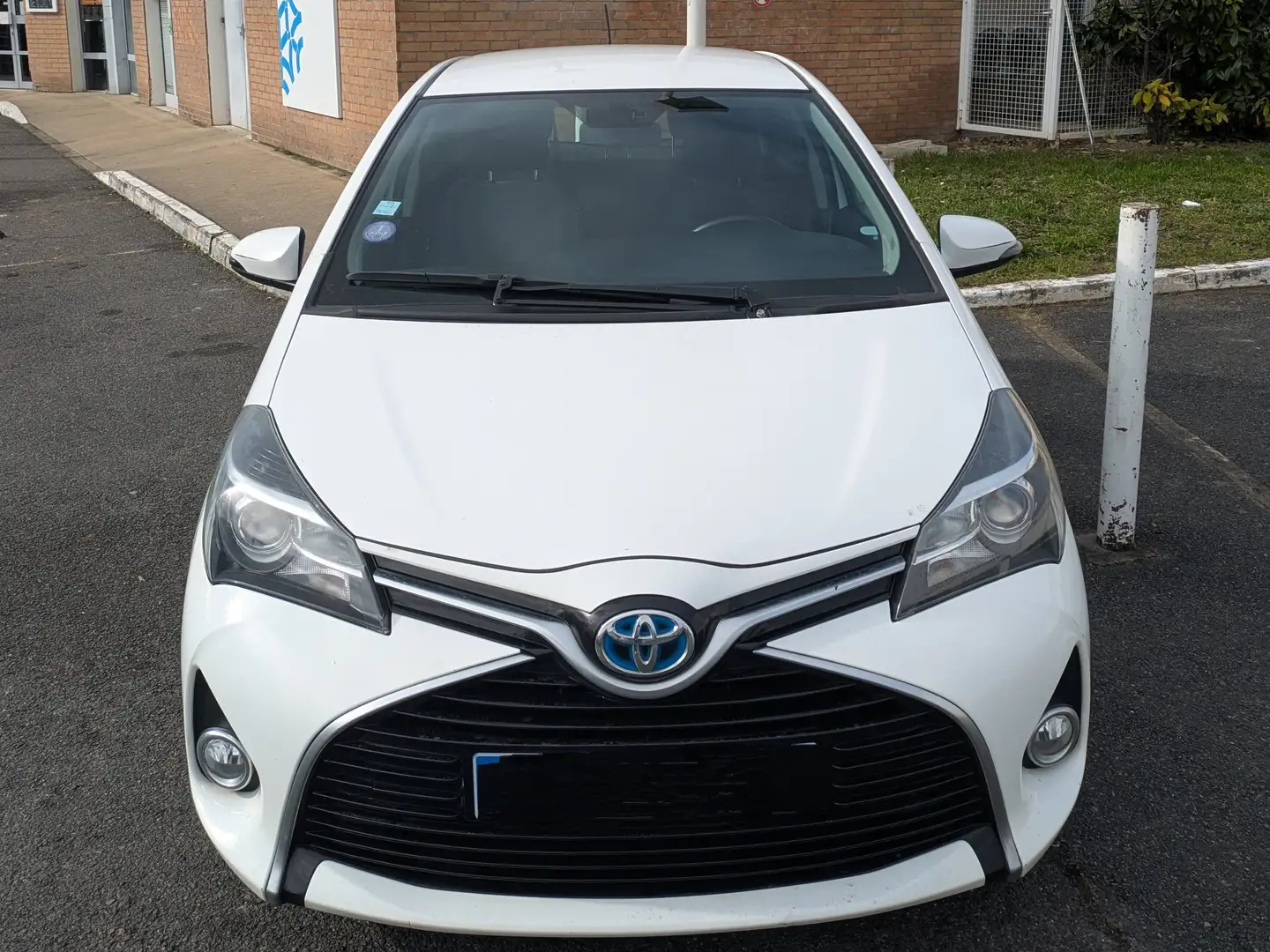 Toyota Yaris 100 VVT-i Dynamic CVT Blanc - 2