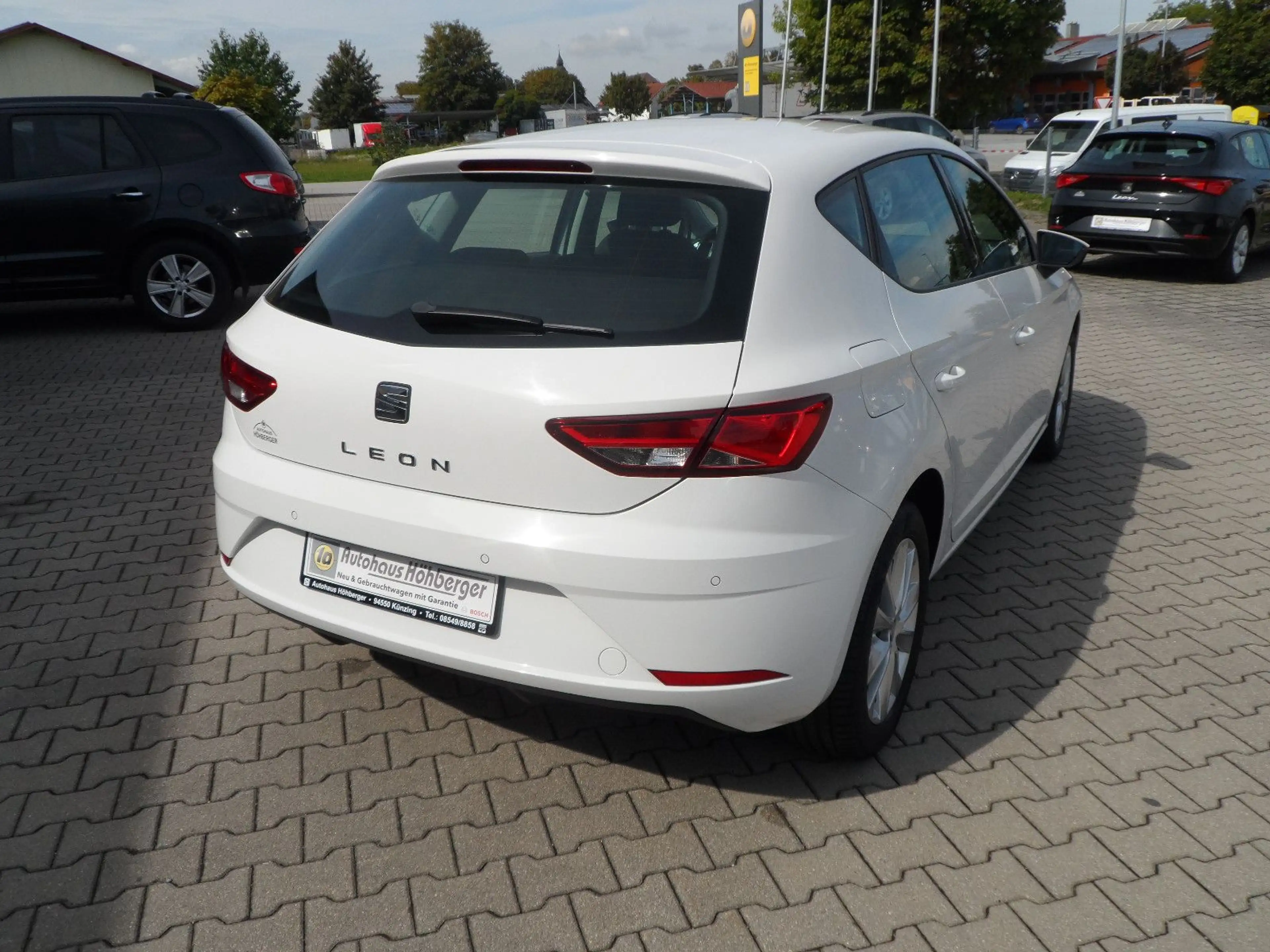 SEAT Leon Style/Navi/CarPlay/SHZ/Top Ausstattung — photo 7