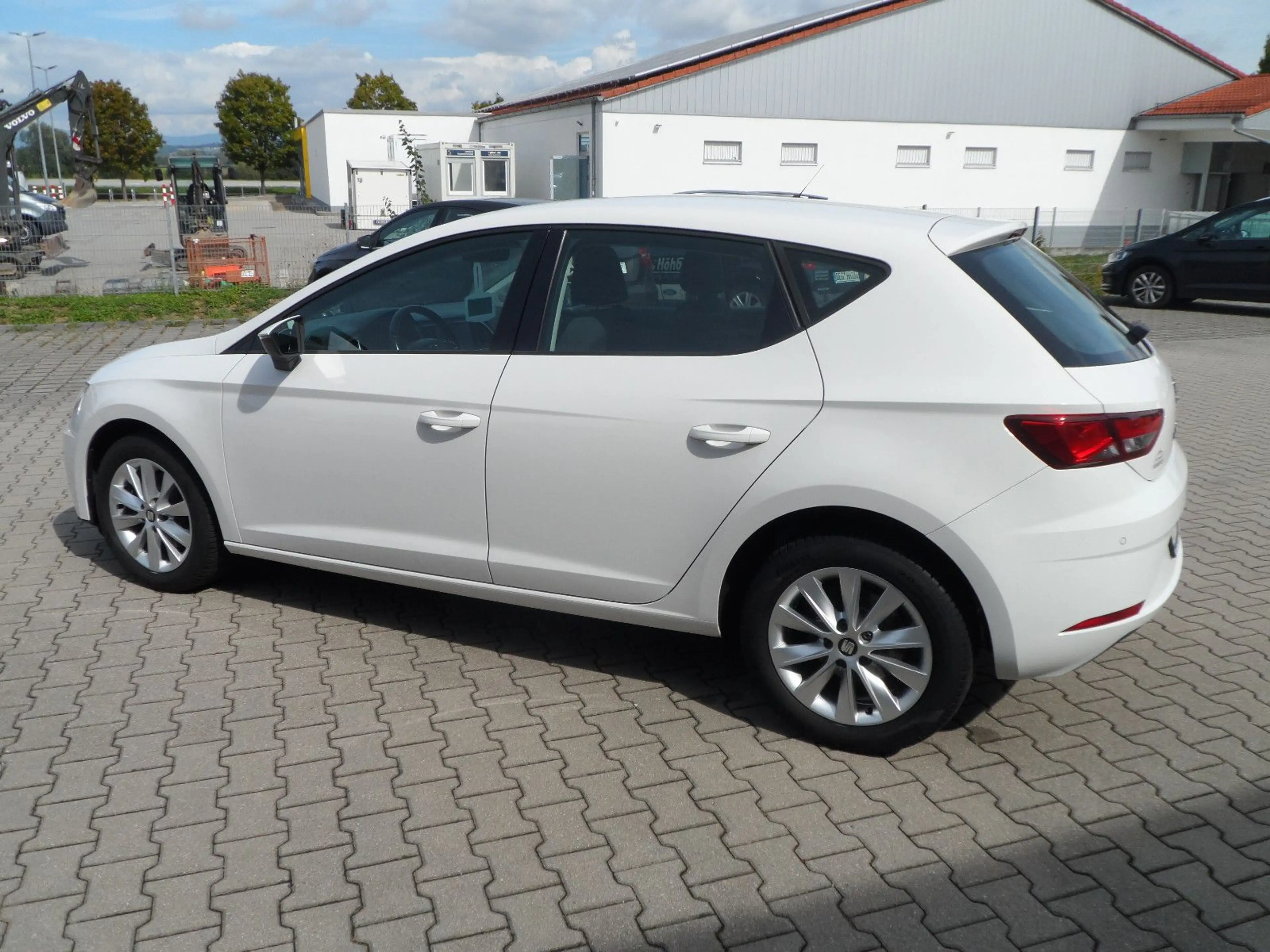 SEAT Leon Style/Navi/CarPlay/SHZ/Top Ausstattung — photo 10
