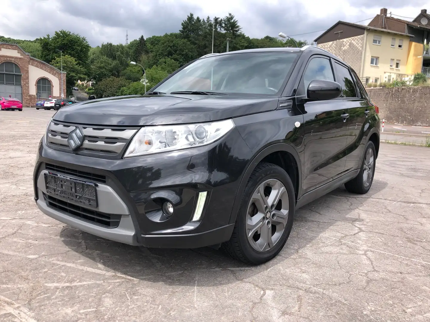 Suzuki Vitara 1.6 Comfort 4x4 Allrad Schwarz - 1