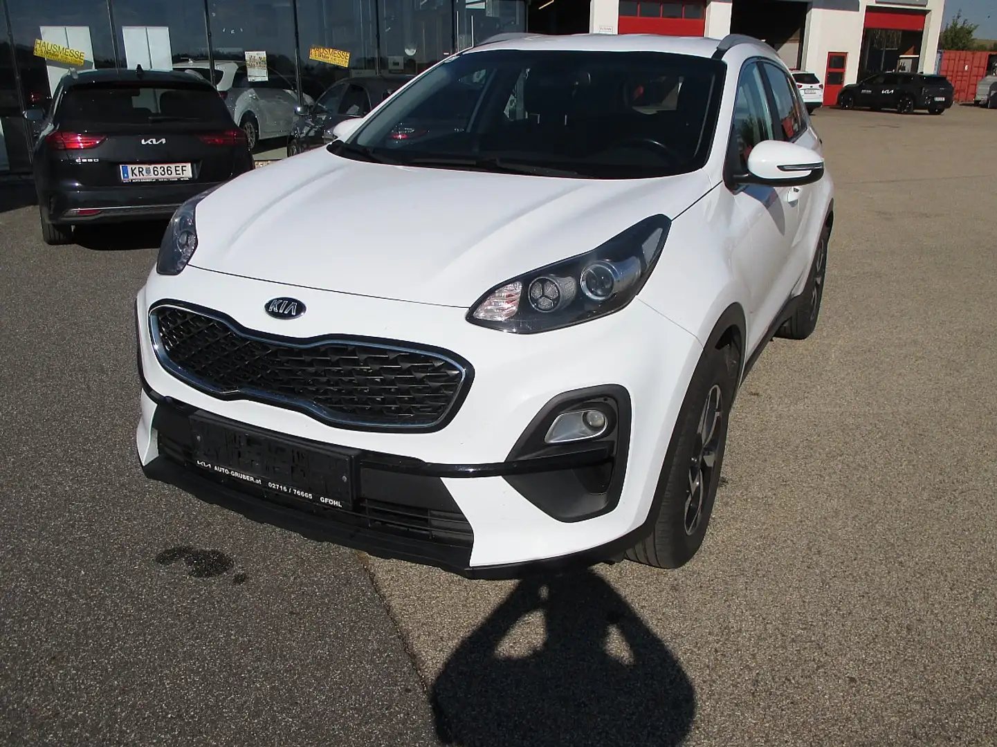 Kia Sportage 1,6 CRDI SCR MHD Silber Weiß - 1