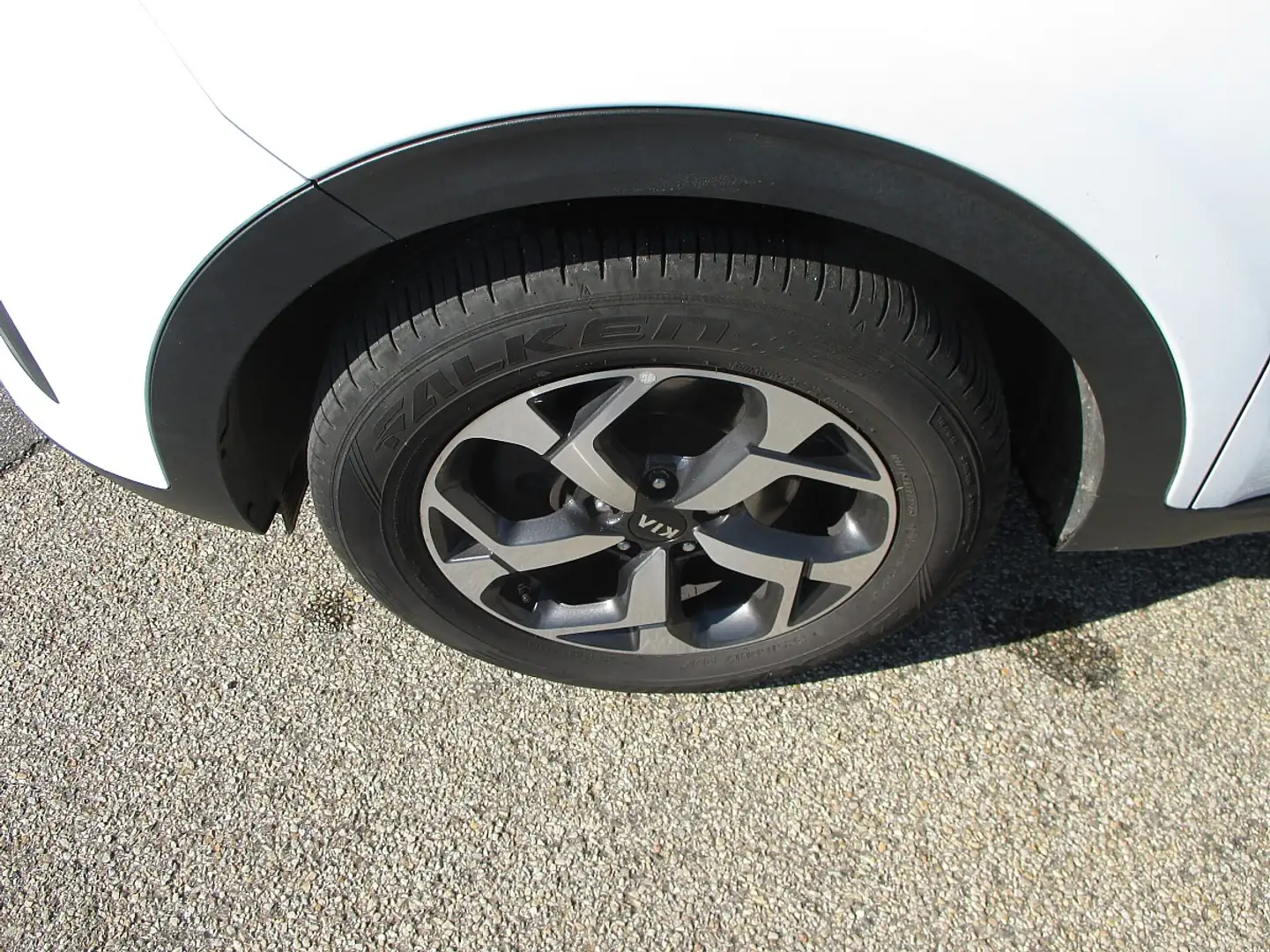 Kia Sportage 1,6 CRDI SCR MHD Silber Weiß - 2