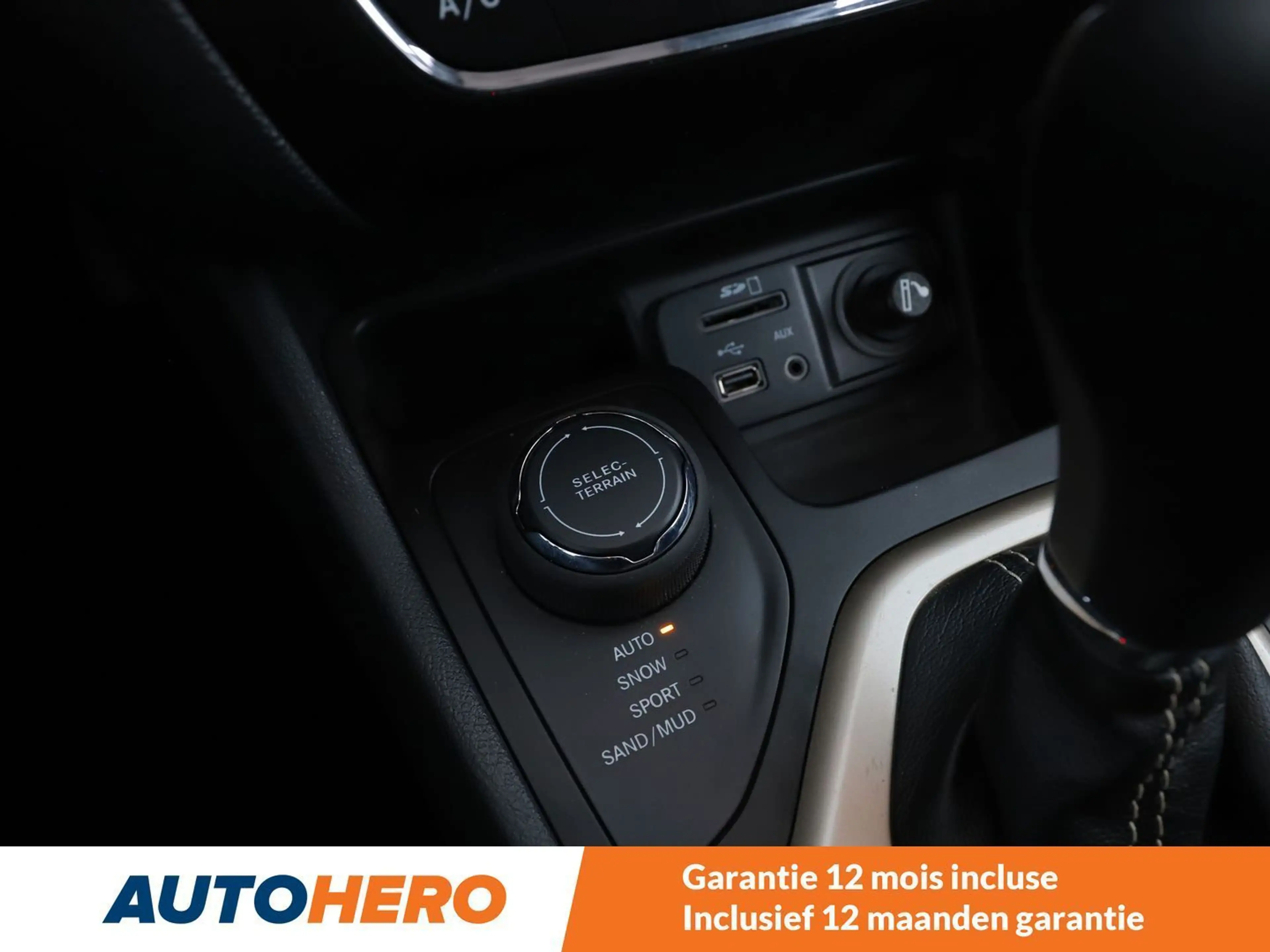 Jeep Cherokee 2.2 M-Jet Night Eagle 4WD — photo 13