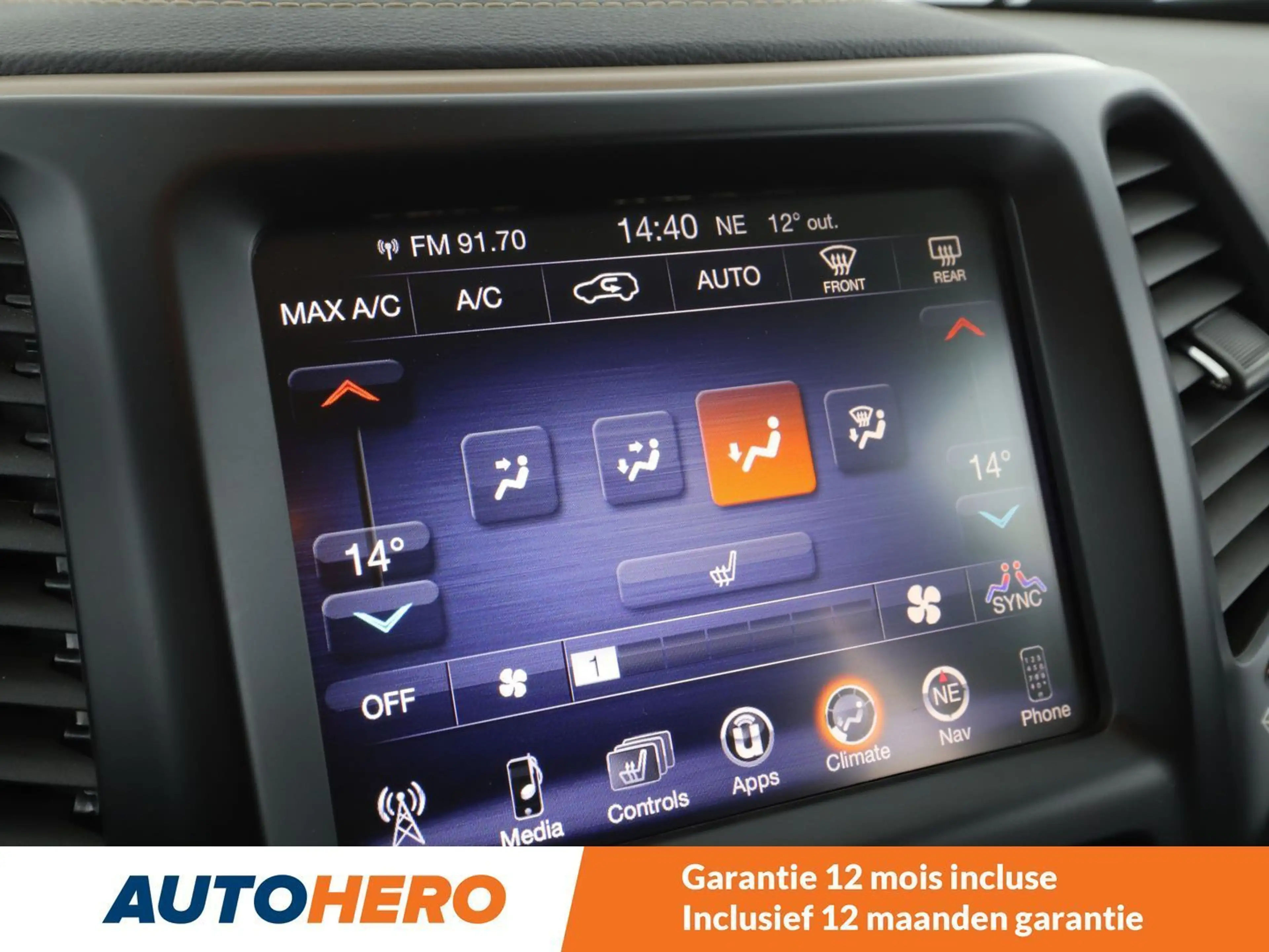 Jeep Cherokee 2.2 M-Jet Night Eagle 4WD — photo 11