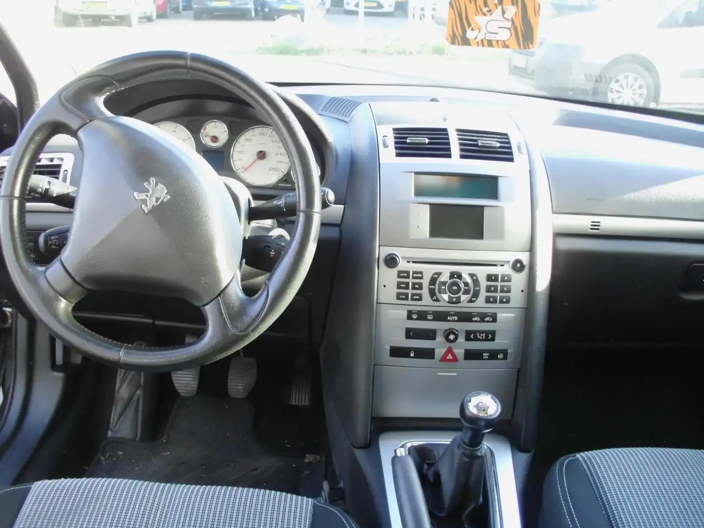 Peugeot 407 1.8-16V Premium MET AIRCO DAK TREKHAAK KM 132000 Noir - 2