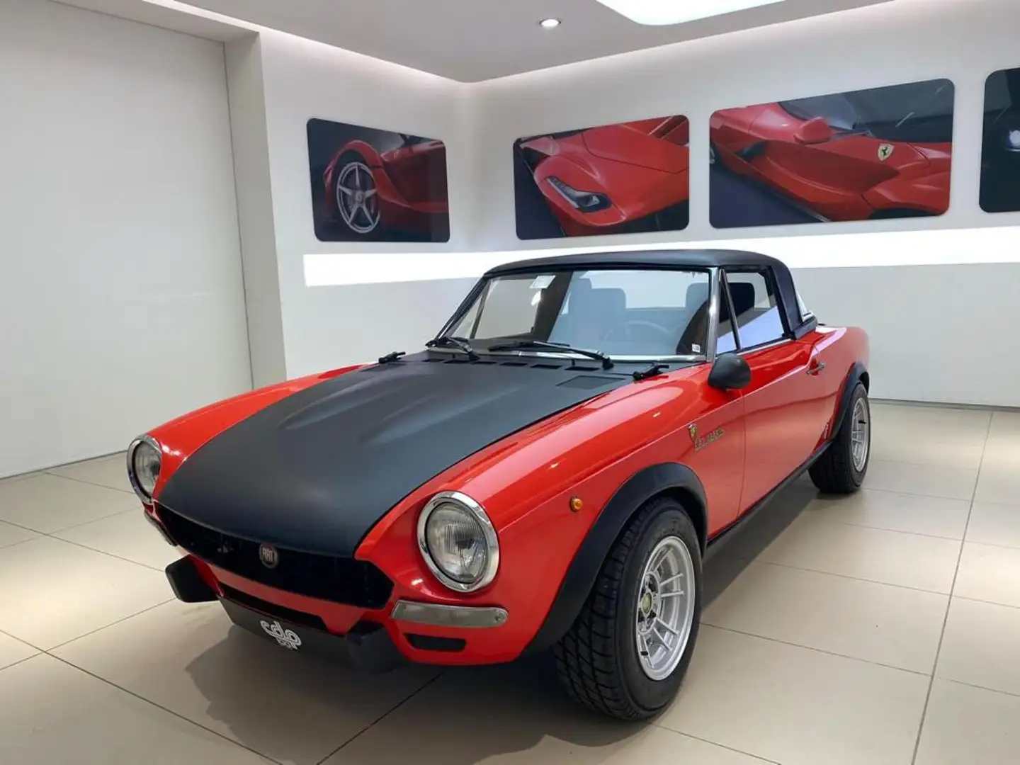 Fiat 124 Spider Abarth Rally Rosso - 1