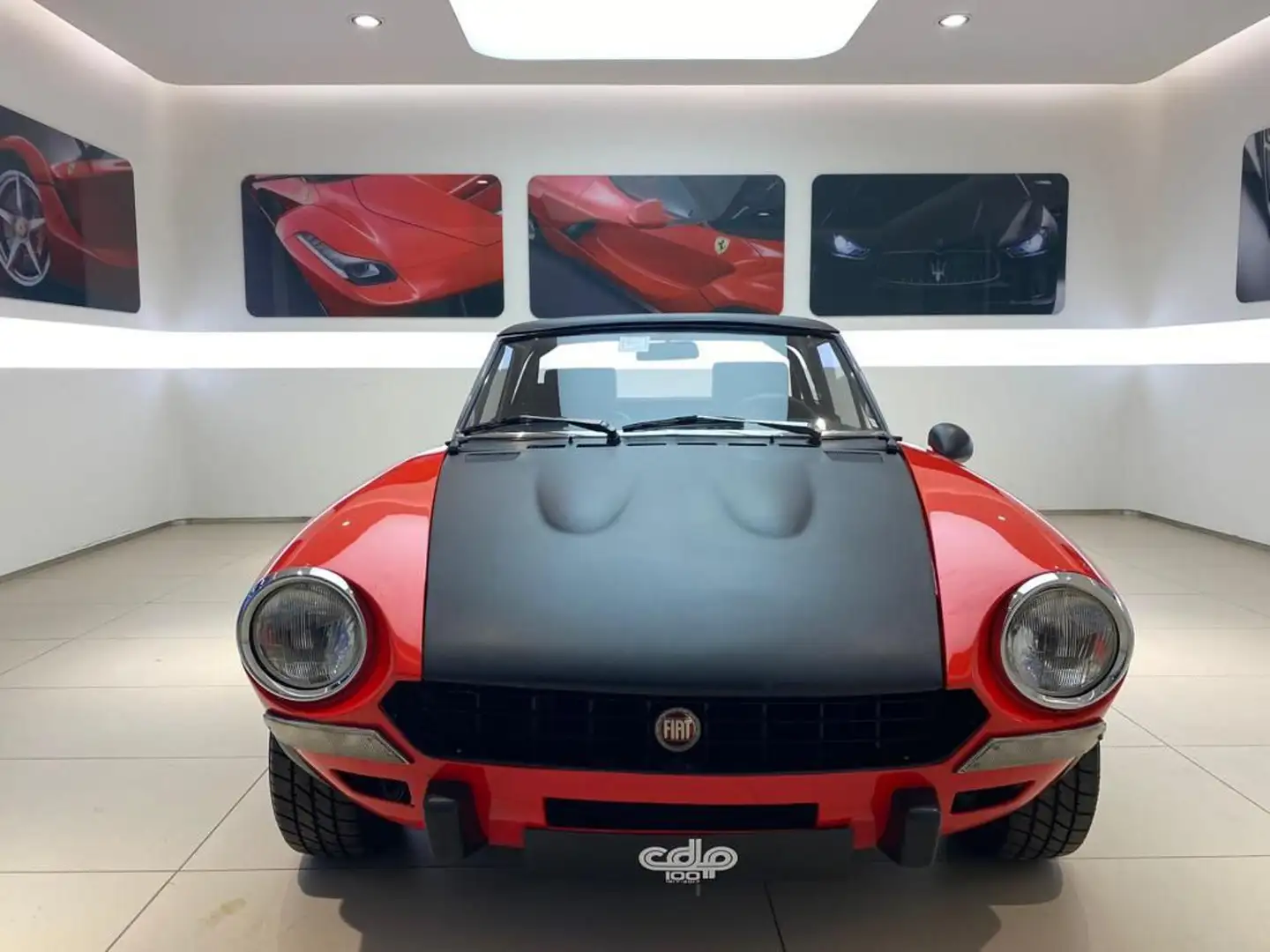 Fiat 124 Spider Abarth Rally Rosso - 2