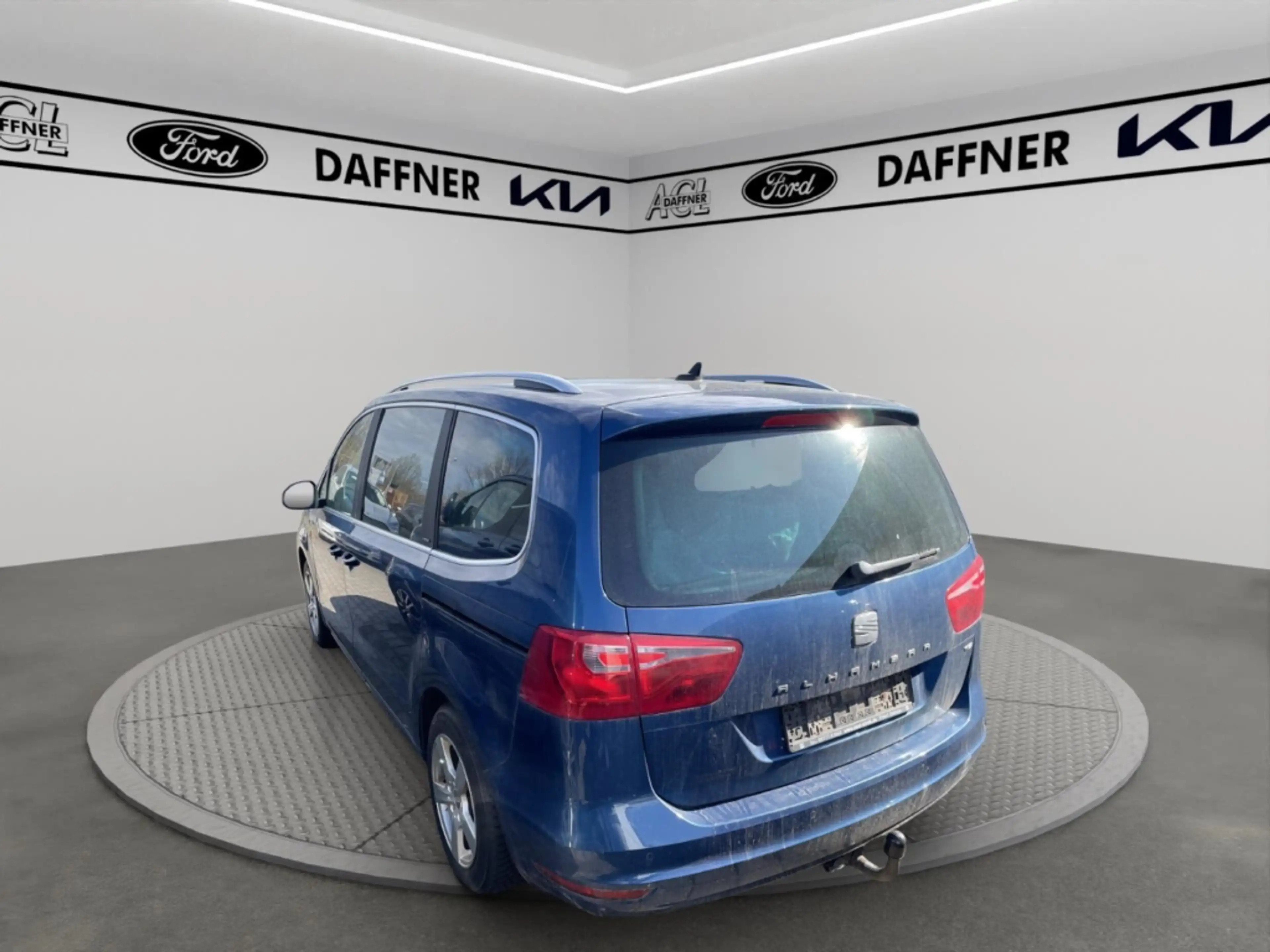 SEAT Alhambra I-TECH AHK Sportpaket Navi Bi-Xenon Dyn. Kurvenlic — photo 2
