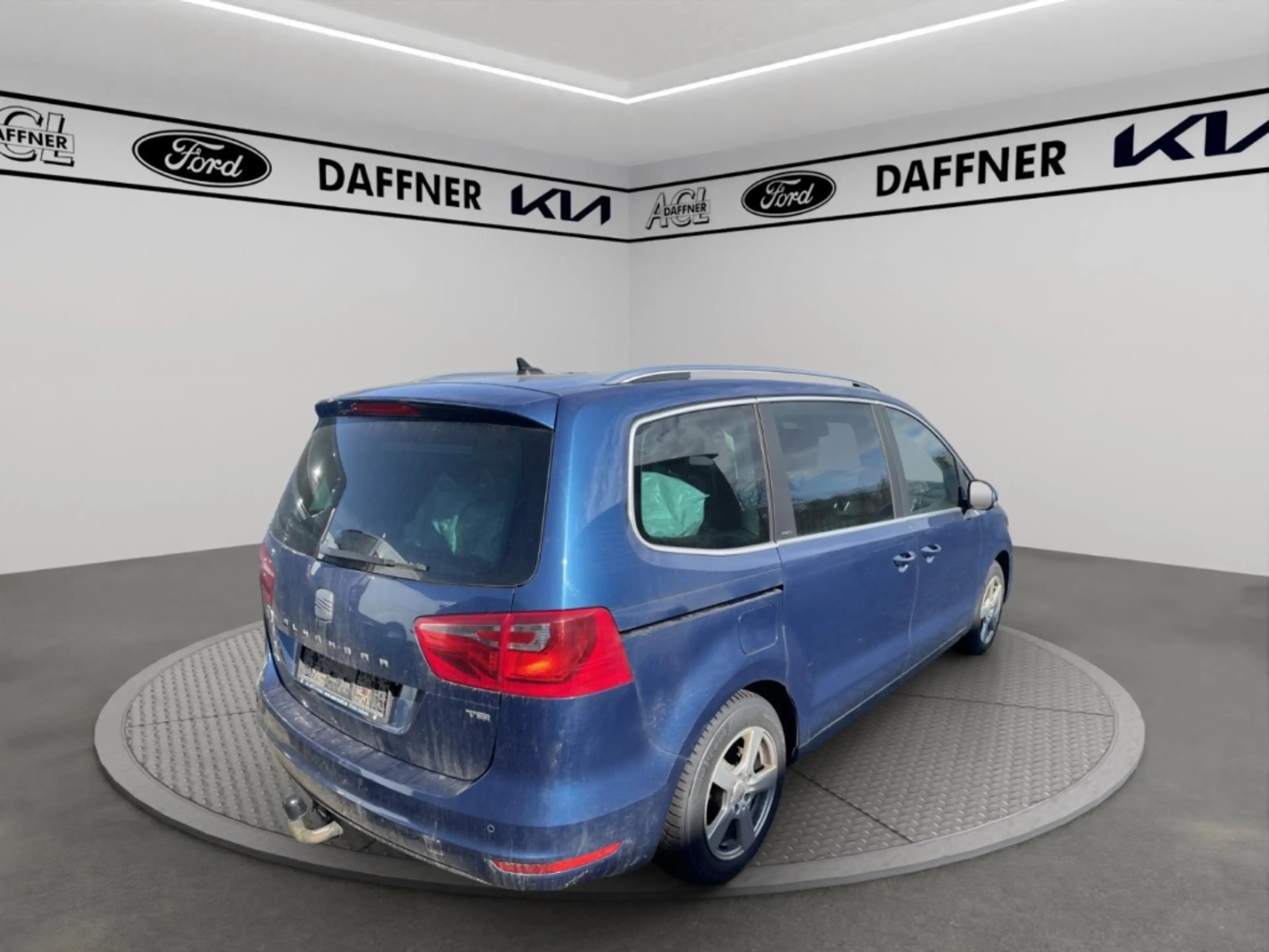 SEAT Alhambra I-TECH AHK Sportpaket Navi Bi-Xenon Dyn. Kurvenlic — photo 3