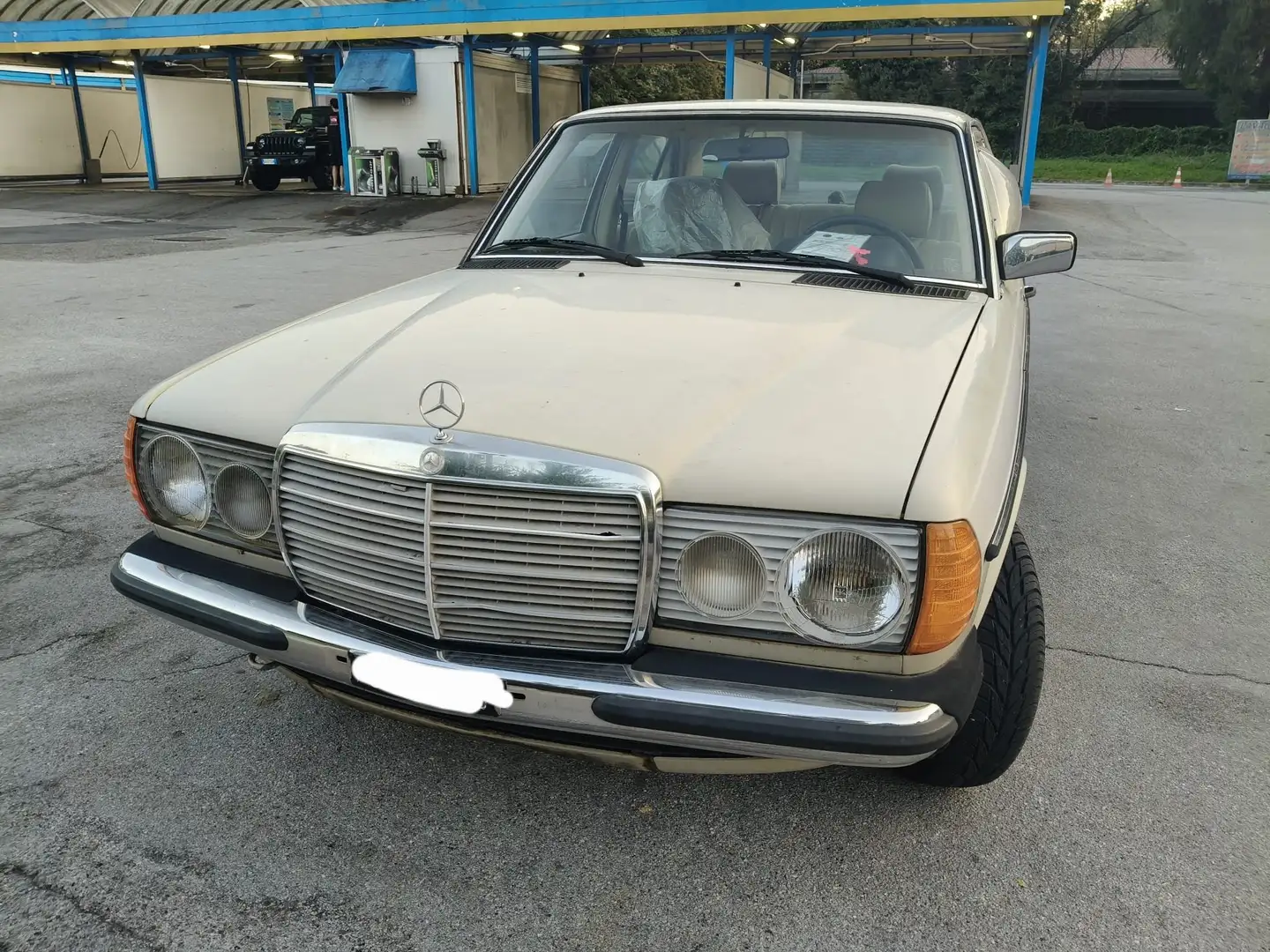 Mercedes-Benz 200 Bej - 1