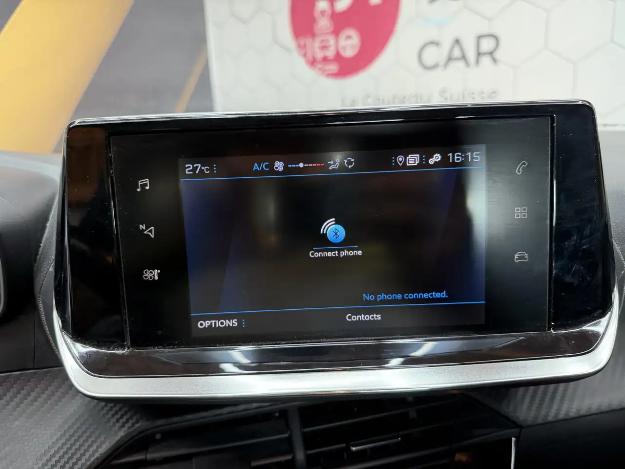 Peugeot 208 208 — photo 25