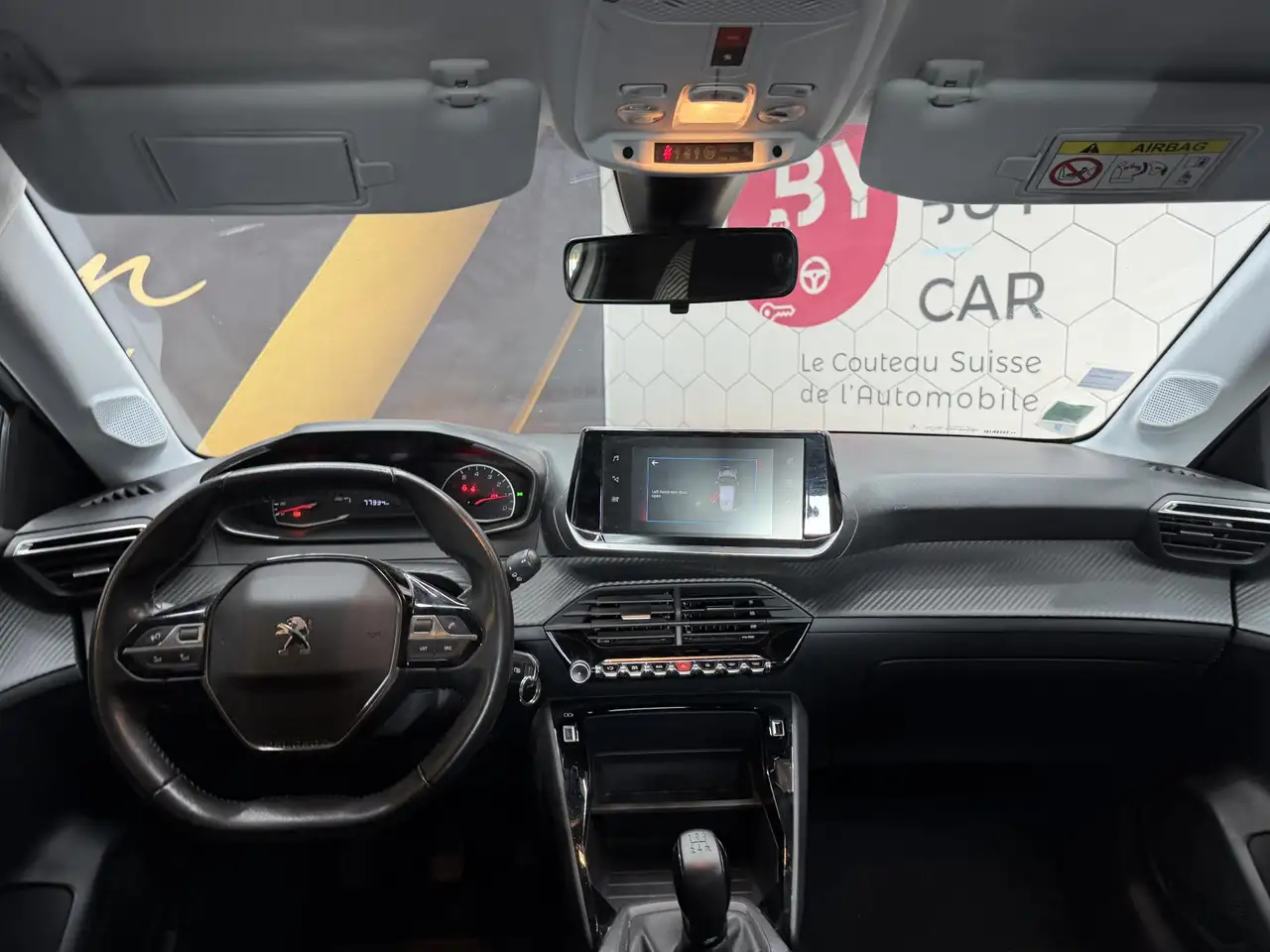 Peugeot 208 208 — photo 6