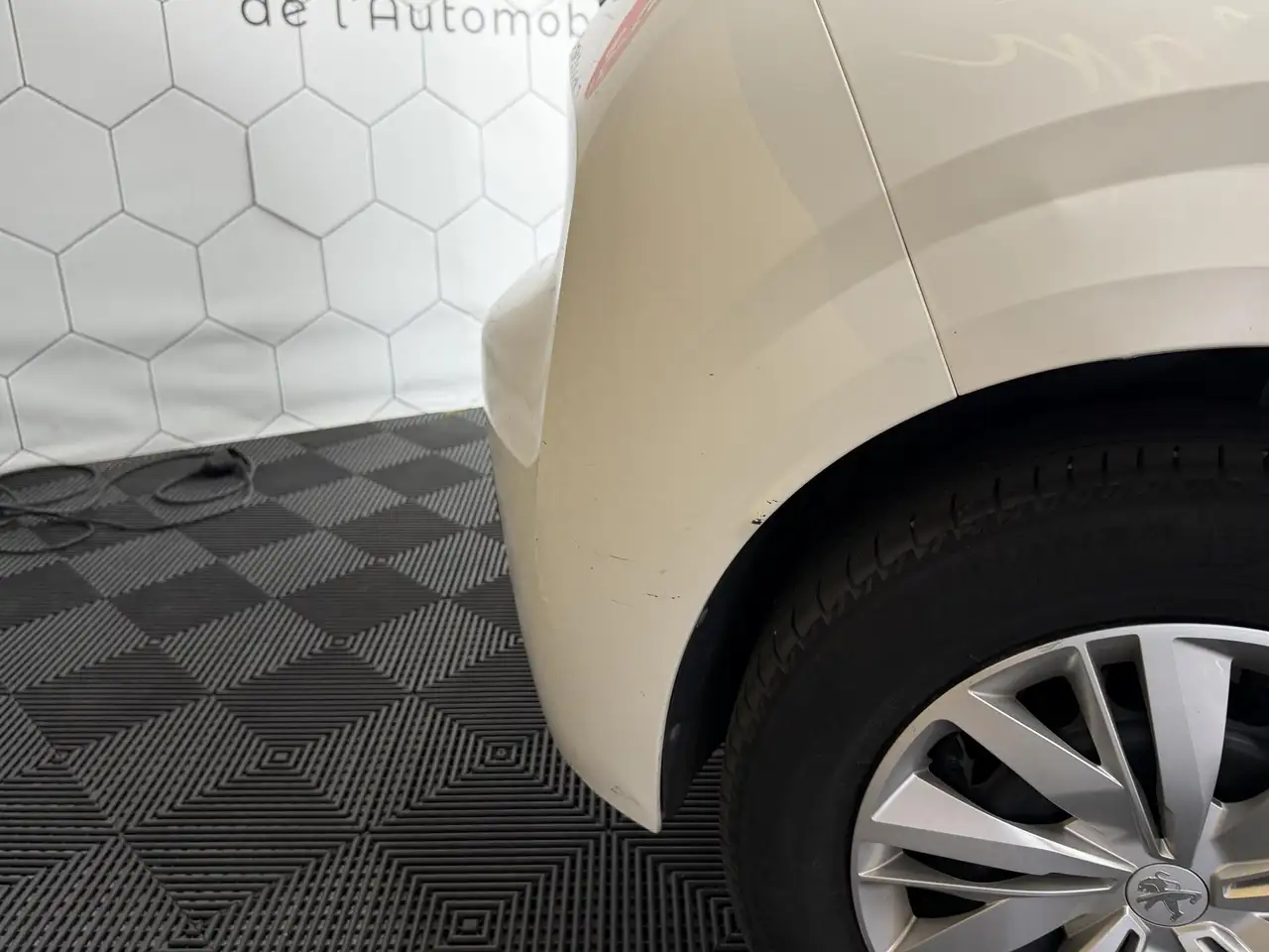 Peugeot 208 208 — photo 35