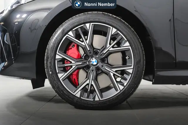 BMW 1 Series view 7