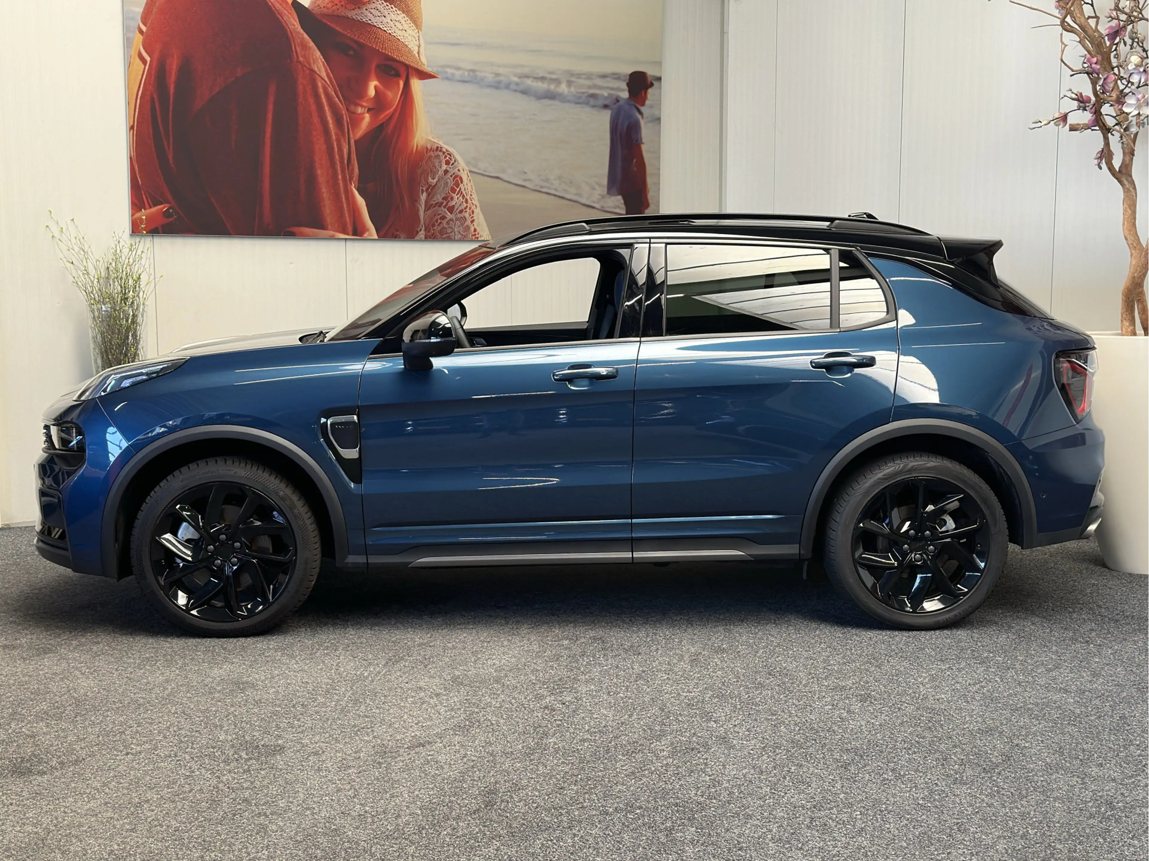 Lynk & Co 01 1.5 BLACK LINE PREMIUM ZWARTE HEMEL TREKHAAK 360 C — photo 5