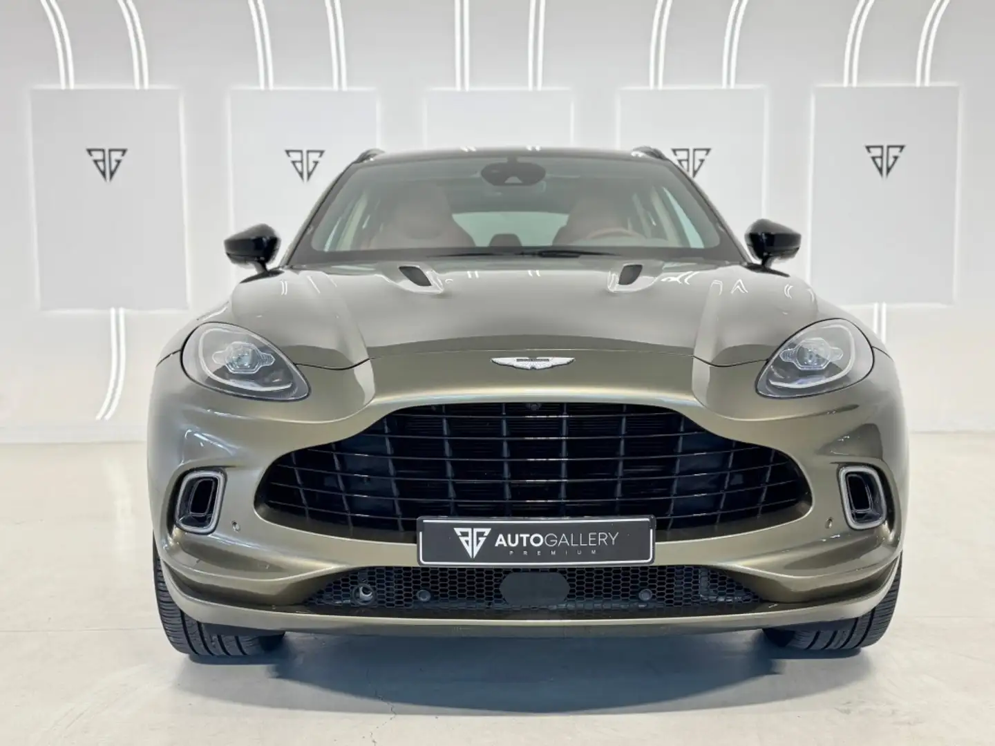 Aston Martin DBX 4.0 AWD Aut. Verde - 2