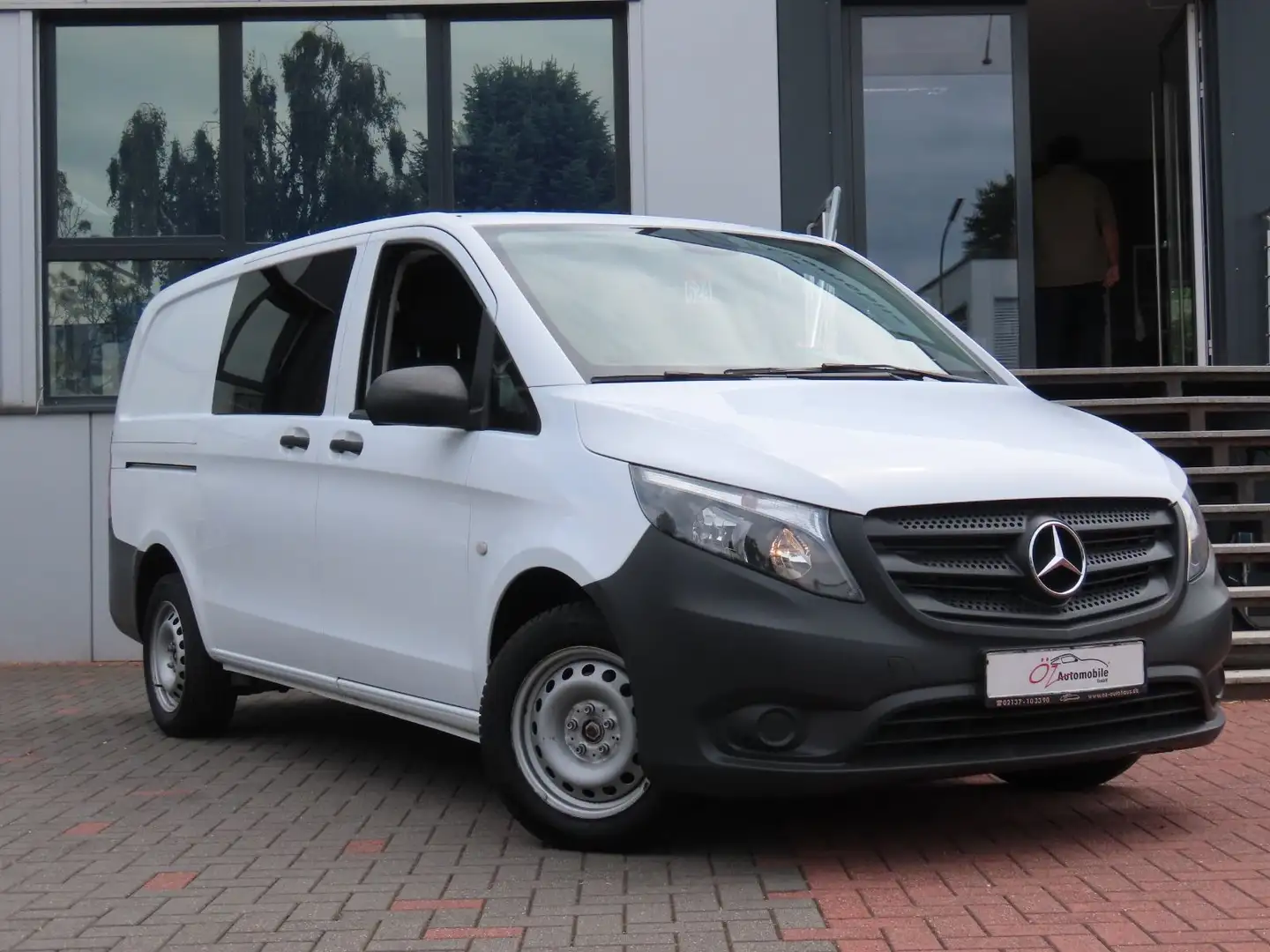 Mercedes-Benz Vito Mixto 109 CDI FWD lang 6 Sitze AHK Weiß - 1