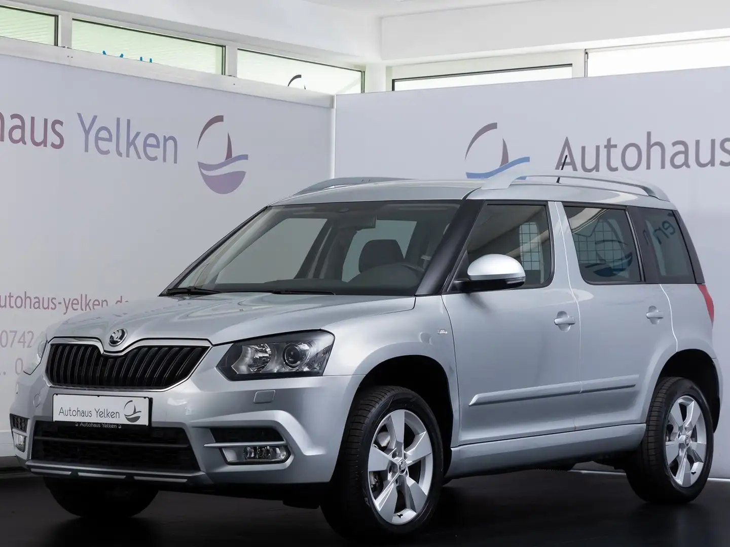 Skoda Yeti 2.0 TDI Edition 4x4 BI-XENON*AHK*SHZ*RFK Argent - 2